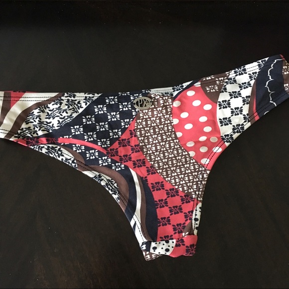 Bottom Bikini - Picture 3 of 4